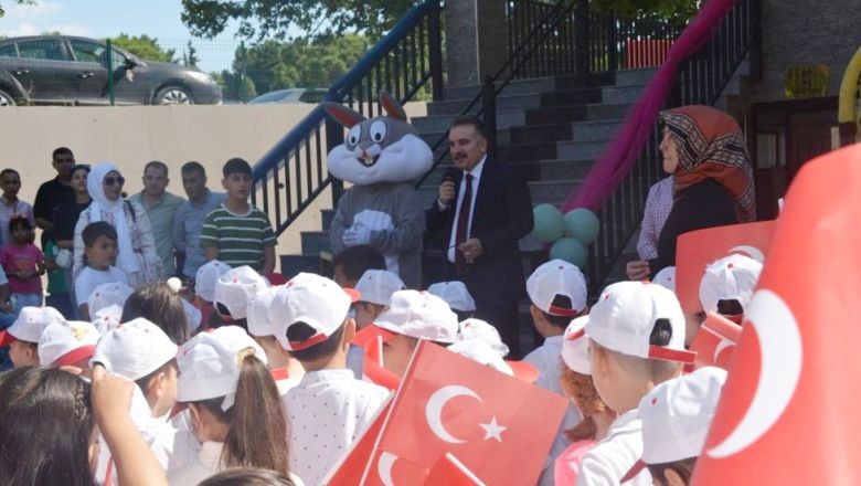 Edremit'te Miniklere Yıl Sonu Etkinliği