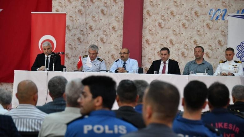 Vali Gömeç Muhtarlarıyla Buluştu