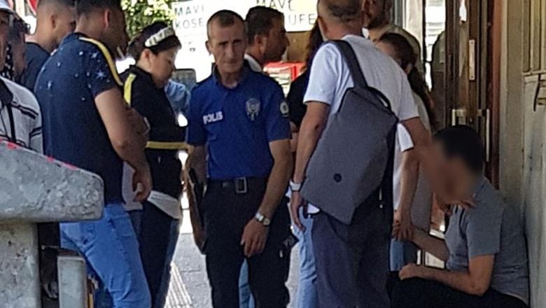 Otizmli Genç Sinir Krizi Geçirdi 2 Dükkana Zarar Verdi