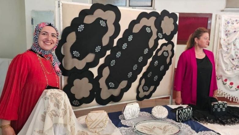 Bandırma'da El Emeği Sergisi Protokolden Tam Not Aldı