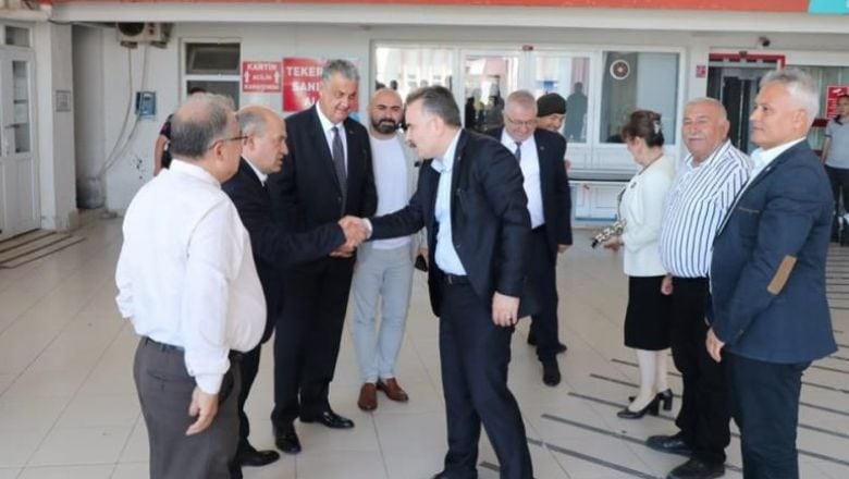 Edremit'te Resmi Bayramlaşma Töreni Yapıldı