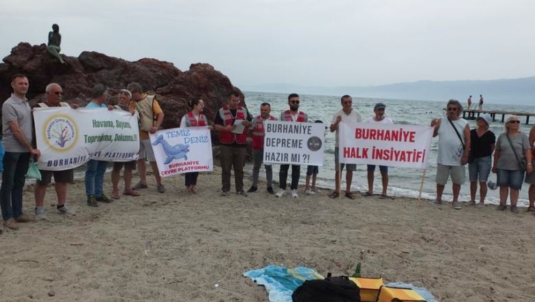 Burhaniye Plajında Doğa İçin Mücadele
