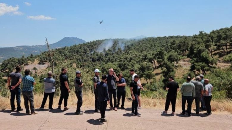 Sındırgı'da Hızla Yayılan Yangın Kontrol Altında