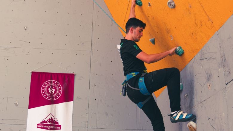Balıkesir'de Okul Sporları Tırmanış Müsabakaları Başladı
