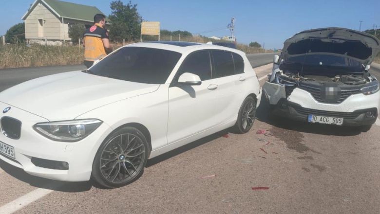 Balıkesir'de Zincirleme Trafik Kazası: 2 Yaralı