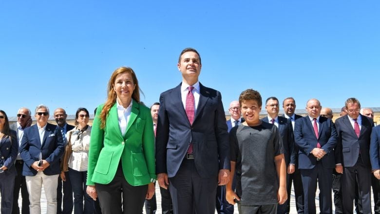 Akın Anıtkabir'e Çıktı! Ailesi ve CHP'liler Yanında