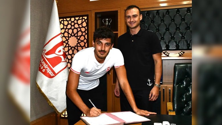 Balıkesirspor, Doğukan Özçimen ile Anlaştı Balıkesirspor, Doğukan Özçimen ile Anlaştı