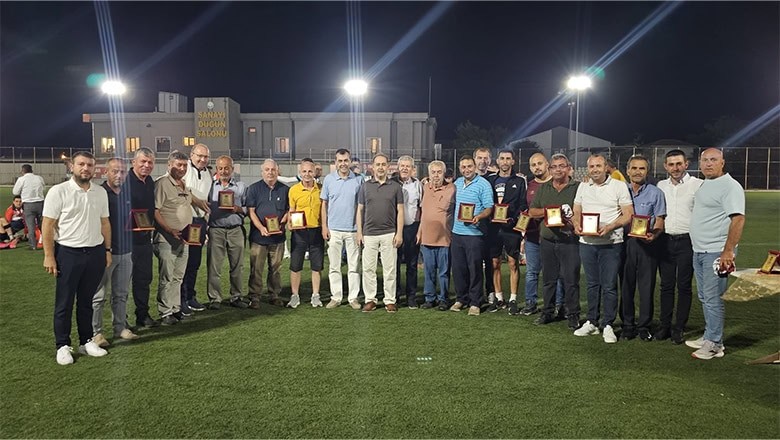 Bandırma'da Köyler Arası Futbol Turnuvası Sonuçlandı Bandırma'da Köyler Arası Futbol Turnuvası Sonuçlandı
