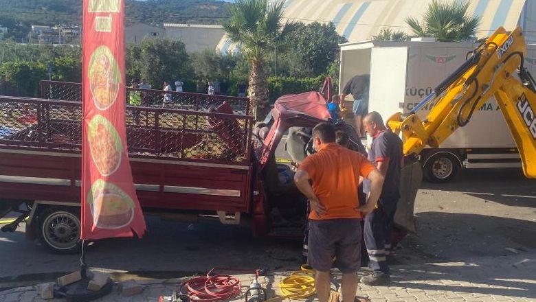 Edremit Yolunda Feci Kaza! 2 Kişi Öldü