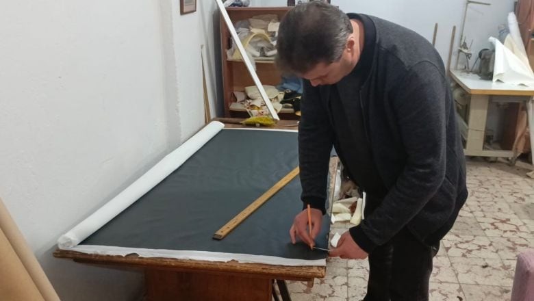 Eski Mobilyalara Yeni Hayat Veriyor