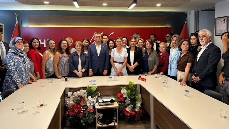 Genel Başkan Özel Balıkesir'de Ziyaretlerde Bulundu Genel Başkan Özel Balıkesir'de Ziyaretlerde Bulundu