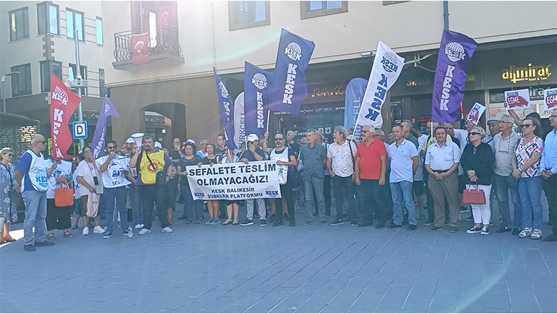 Kamu Emekçileri ve Emeklilerden Eylem Kamu Emekçileri ve Emeklilerden Eylem