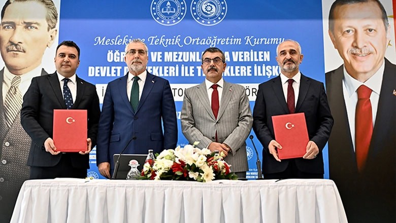 Milli Eğitim Bakanlığı (MEB) ve Çalışma ve Sosyal Güvenlik Bakanlığı, mesleki ve teknik lise mezunlarına yönelik teşvikler ve devlet katkılarını içeren işbirliği protokolü imzaladı Milli Eğitim Bakanlığı (MEB) ve Çalışma ve Sosyal Güvenlik Bakanlığı, mesleki ve teknik lise mezunlarına yönelik teşvikler ve devlet katkılarını içeren işbirliği protokolü imzaladı