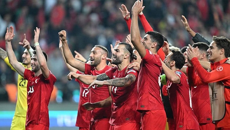Hollanda ile Türkiye arasındaki karşılaşmada, Fransız hakem Clement Turpin düdük çalacak Hollanda ile Türkiye arasındaki karşılaşmada, Fransız hakem Clement Turpin düdük çalacak