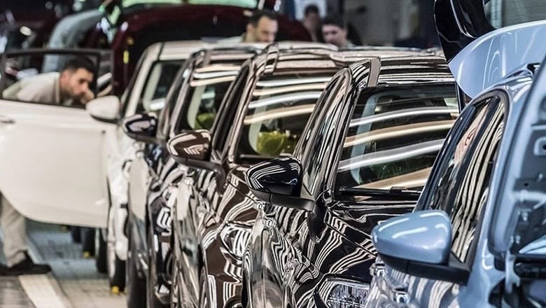 Otomotiv Endüstrisi İhracatta İlk Yarıyı 17,7 Milyar Dolarla Kapattı Otomotiv Endüstrisi İhracatta İlk Yarıyı 17,7 Milyar Dolarla Kapattı
