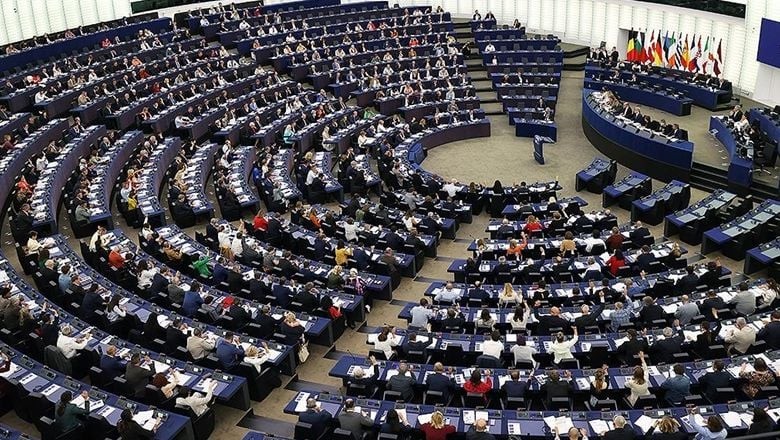 Roberta Metsola Avrupa Parlamentosu Başkanlığına Yeniden Seçildi