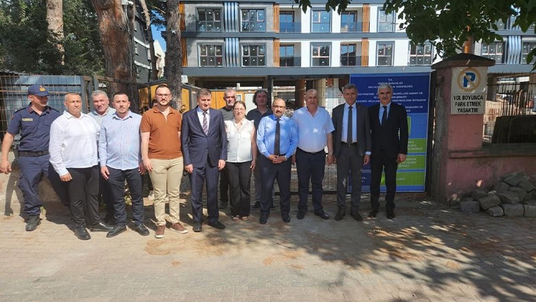 Gönen Deri Organize Sanayi Bölgesi'ni ziyaret ederek başladı