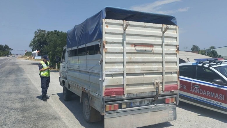 Yük Taşıyan Araçlar ve Şoförlerine Özel Denetim Yük Taşıyan Araçlar ve Şoförlerine Özel Denetim