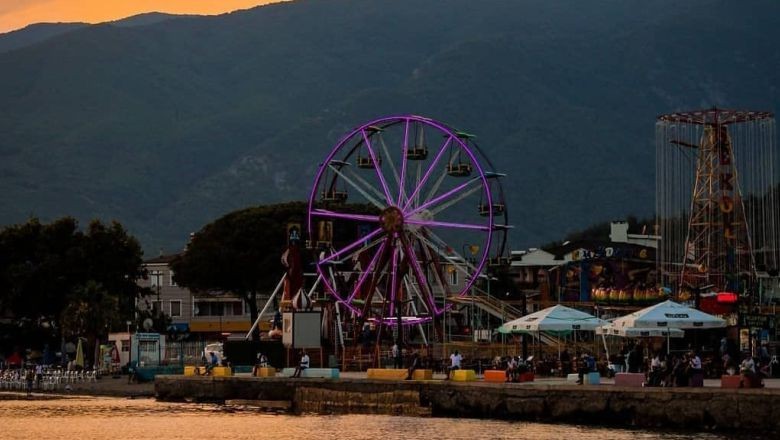 Kararsız İkizler Burçları İçin Kaçış Noktası: Akçay