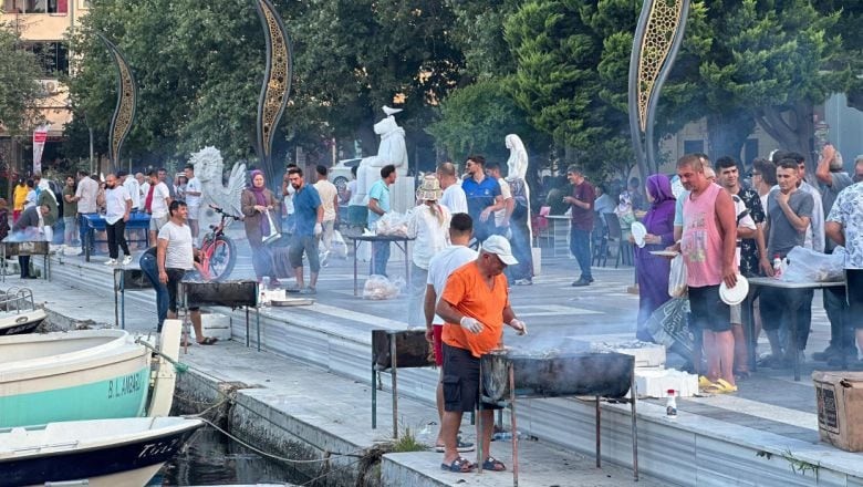 Marmara Adalar'da Balık İkramı Damak Şenlendirdi