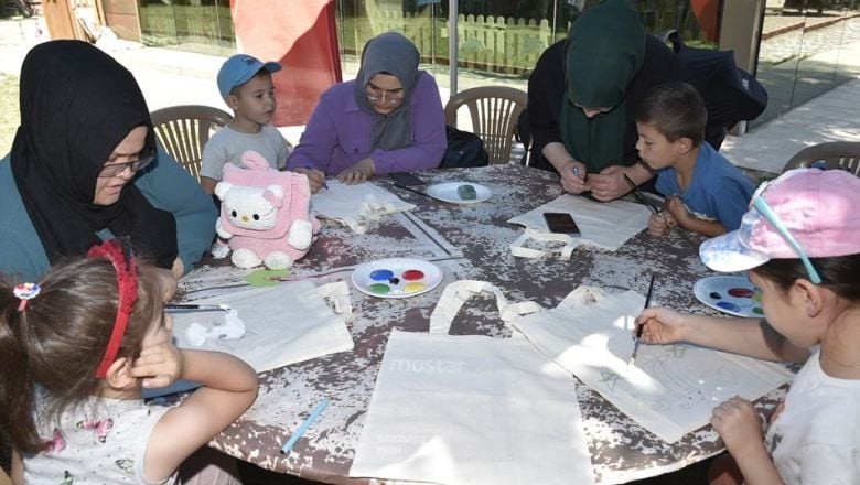 Balıkesir'de Anne ve Çocuklar Yaratıcıklarını Konuşturdu