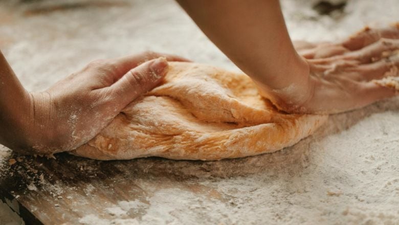 Bu Tarif Hazır Ekmekleri Aratmayacak!