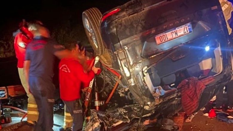 Gönen'de Araçlar Kafa Kafaya Çarpıştı: 1 Ölü 2 Yaralı
