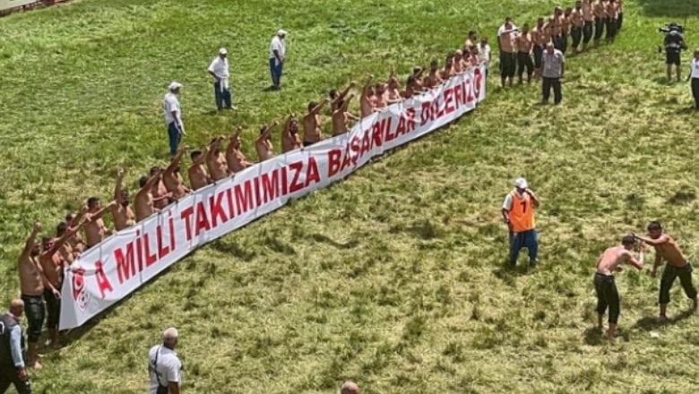 Kırkpınar'da Başpehlivanlar 'Bozkurt' İle Başladı