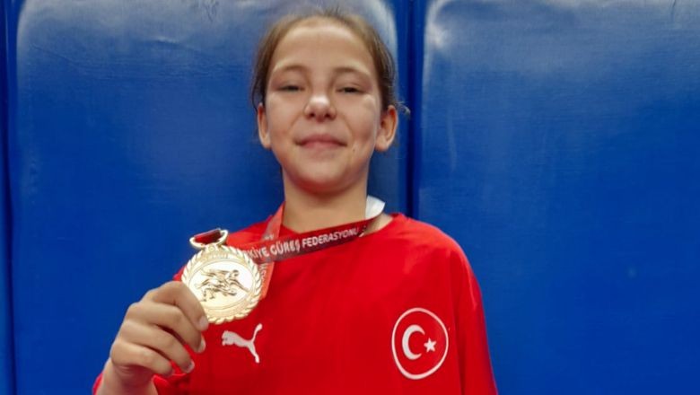 Ankara'da Balıkesir Rüzgarı Esti! Güreşçilerden Madalya Yağmuru