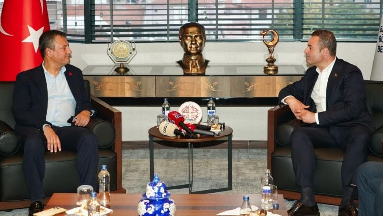 Özgür Özel: 'Bir Yanım Manisalı, Bir Yanım Balıkesirli'