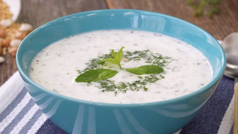 Yazın Vazgeçilmezi: Ayran Çorbası Nasıl Yapılır?