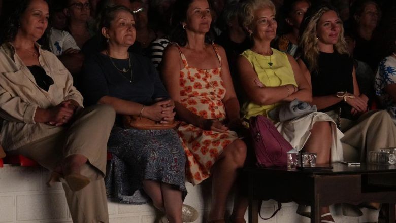 Alican Turan Burhaniye’de Seyircileri Kahkahaya Boğdu