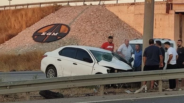 Balıkesir Yolunda Feci Kaza! Sürücü Yaralandı