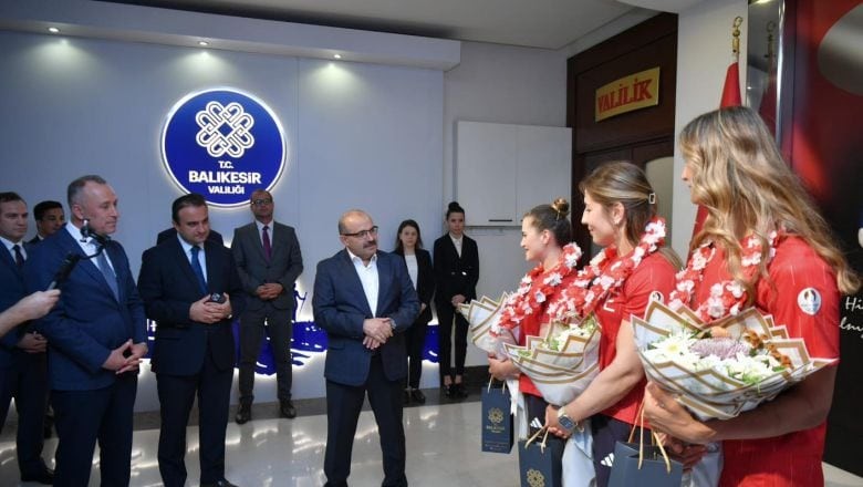 Vali Ustaoğlu Balıkesirli Olimpiyat Sporcularını Ağırladı