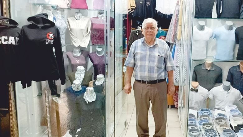 Balıkesir'de Okul Kıyafetleri El Yakıyor!