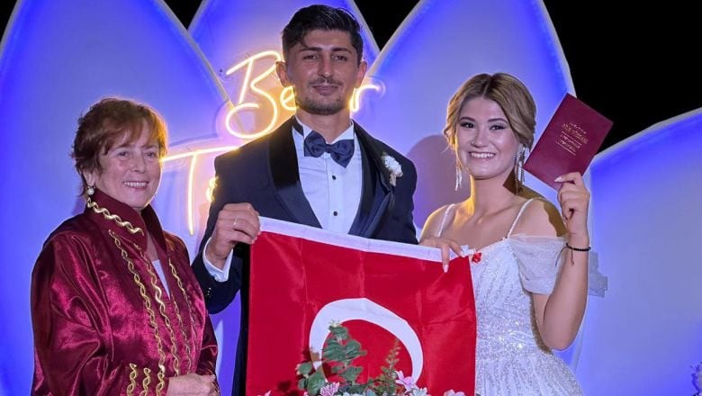 Balıkesir’de Düğünde Gelin Bakın Ne Yaptı!