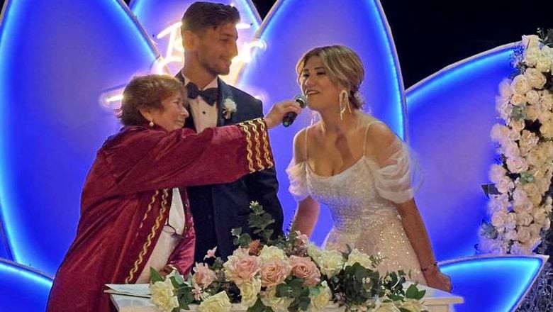 Balıkesir’de Düğünde Gelin Bakın Ne Yaptı!
