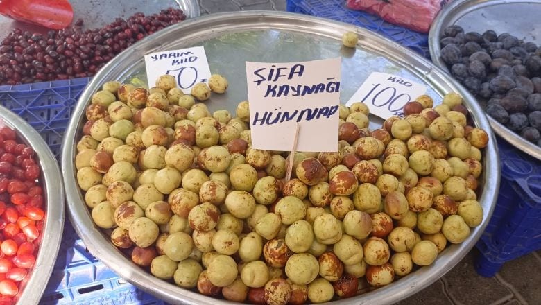 Balıkesirli Pazarcı Açıkladı: "O meyve kilo verdirmez"