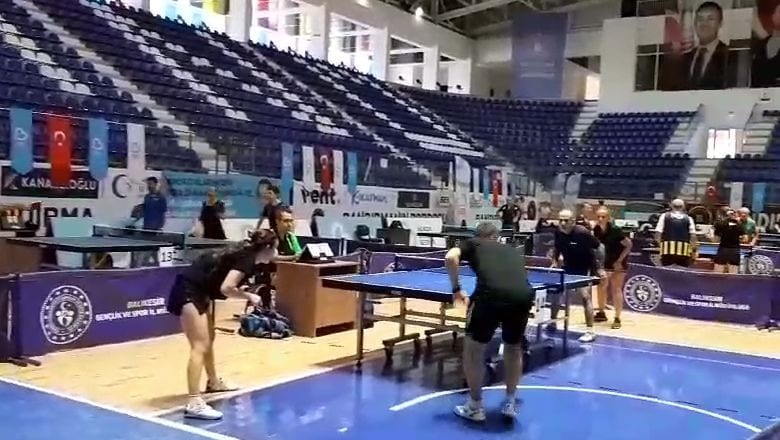 Masa Tenisi Heyecanı Bandırma'da Zirveye Ulaştı