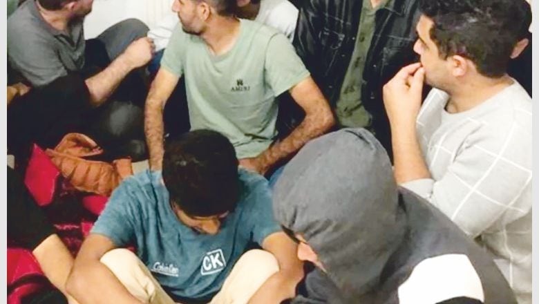  19 Düzensiz Göçmene Bakın Ne Yaptılar...