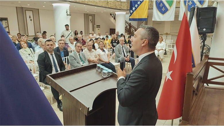 Bosna Hersek Bakanı Dizdar Gömeç'e Davet Edildi