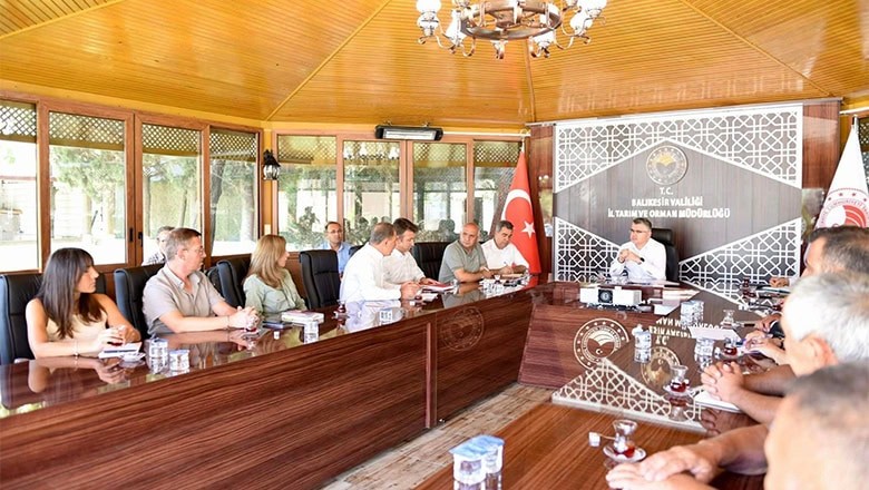 Balıkesir'de Domates Üreticileri İçin Değerlendirme Toplantısı Balıkesir'de Domates Üreticileri İçin Değerlendirme Toplantısı