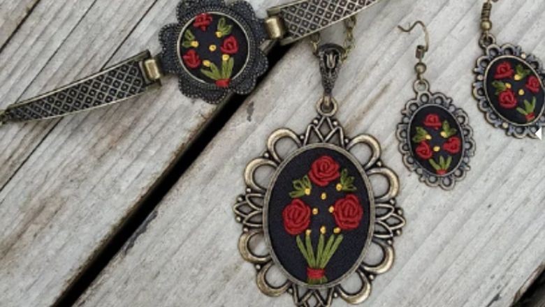 Balıkesir'de Yeni Trend: Nakış Kolyeler