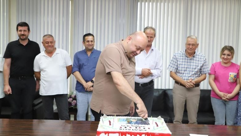 Başkan Palaz'a Mesai Arkadaşlarından Sürpriz