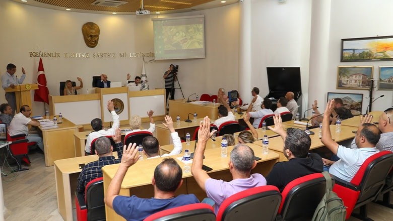 Burhaniye Belediyesi Ağustos Ayı Meclis Toplantısını Yaptı Burhaniye Belediyesi Ağustos Ayı Meclis Toplantısını Yaptı