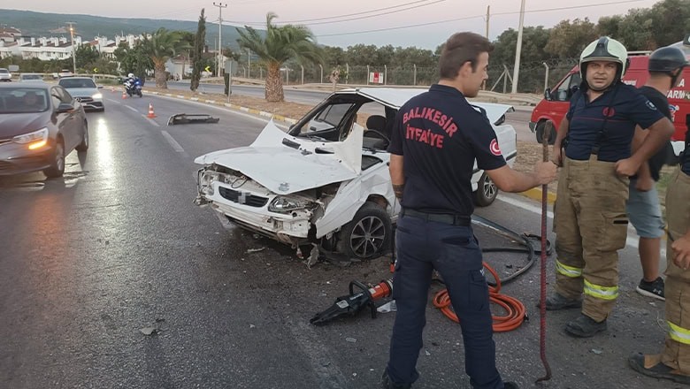 Erdek'te Takla Atan Araç Karşı Şeride Savruldu Erdek Yolunda Kaza: Ölümden Kıl Payı Kurtuldular