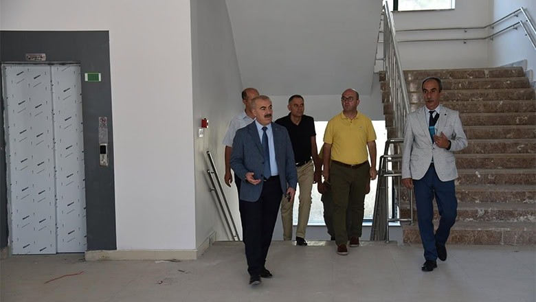 Balıkesir'e Atanan Yeni Müdür Geldiği Gibi O Okula Gitti