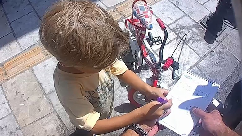 Minik Bisikletçiye Çizgi Film ve Yatak Toplama Cezası! Minik Bisikletçiye Çizgi Film ve Yatak Toplama Cezası!