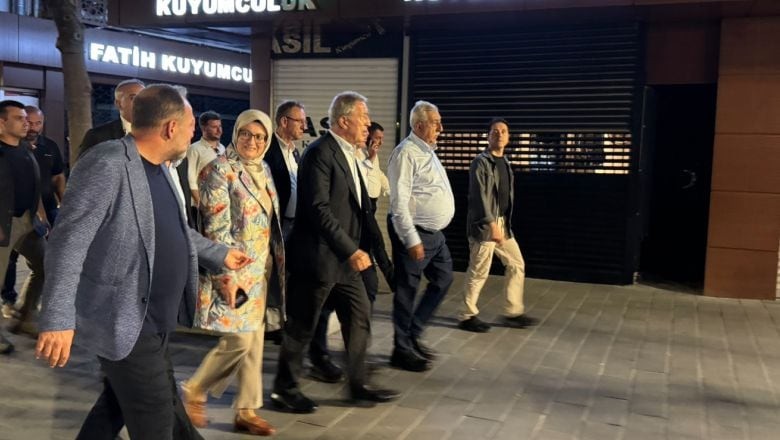 Vekil Uygur: 'Daima Aşk Daima Millet'