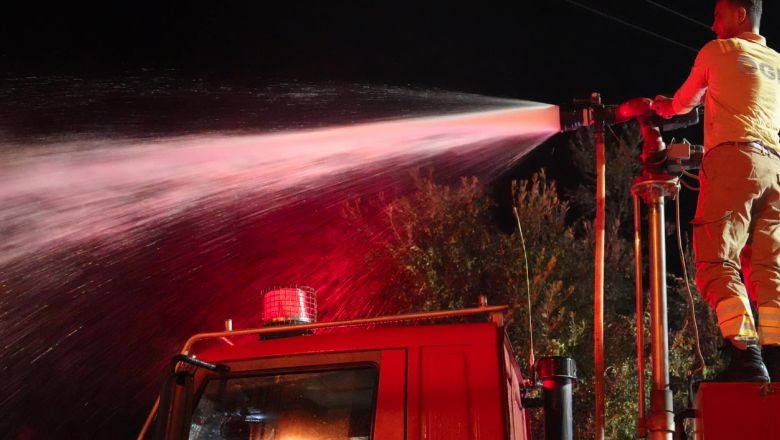 Burhaniye'de Çıkan Yangın Korkuttu